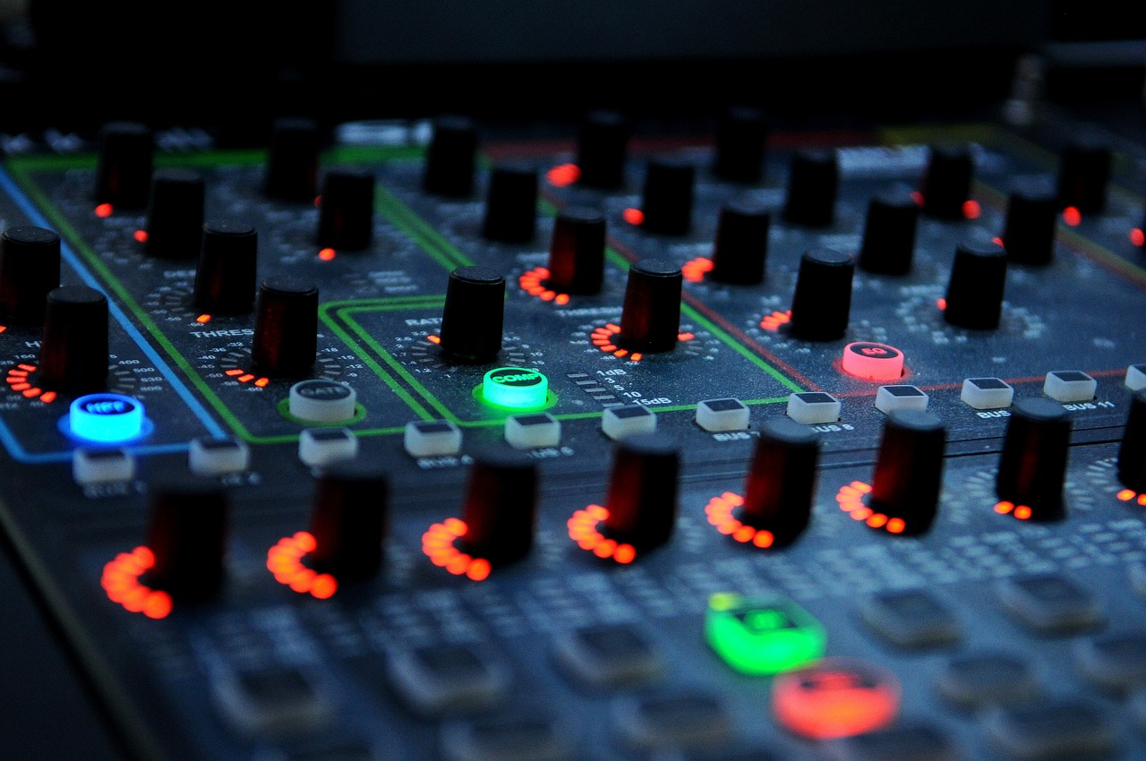 最新混音DJ,引領音樂潮流的新領軍者風采展示