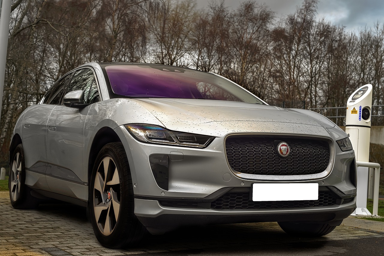 捷豹最新跑車——速度與優雅的極致體現